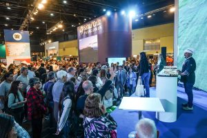 Con amplia participación, Santa Cruz vivió una intensa segunda jornada en la FIT 2025