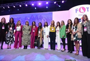 Ricci: “La mitad del gabinete de Santa Cruz está compuesto por mujeres, y eso también es política pública”