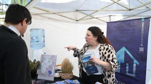 Santa Cruz participó en la Feria de las Regiones