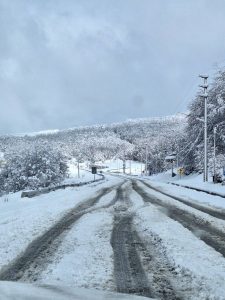 Cuenca Carbonífera: Vialidad Provincial respondió con rapidez ante la nevada y garantizó la circulación
