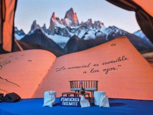 El Principito arribó al estand de Santa Cruz en la FIT