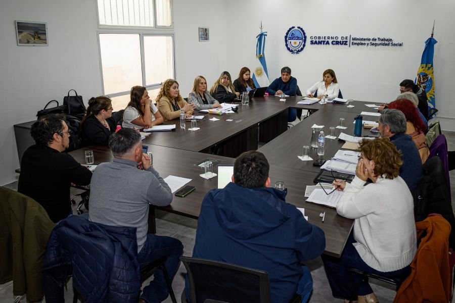 El CPE informó en la subcomisión laboral la devolución de los días descontados a los docentes