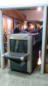 Avance para la reactivación del aeropuerto de San Julián: la provincia trasladó un equipo de rayos X