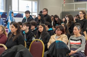 Piedra Buena: Comenzó la Expo Carreras Eligiendo mi futuro para estudiantes de Nivel Secundario