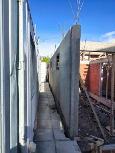 Avance en Los Antiguos: Entra en una nueva fase la construcción del gimnasio de la Escuela N° 15