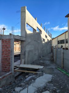 Avance en Los Antiguos: Entra en una nueva fase la construcción del gimnasio de la Escuela N° 15