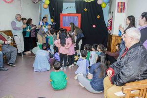 Se realizó una jornada intergeneracional en la Residencia para Adultos Mayores “Dr. Braulio Zumalacarregui”