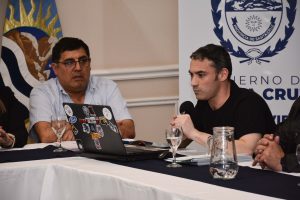 El Gobierno de Santa Cruz firmó el protocolo ambiental de la travesía “Arco de Piedra 2025”