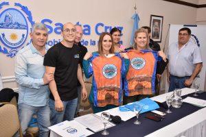 El Gobierno de Santa Cruz firmó el protocolo ambiental de la travesía “Arco de Piedra 2025”