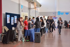 Dio inicio la Expo Carreras 2025: un abanico de oportunidades educativas para jóvenes de Santa Cruz