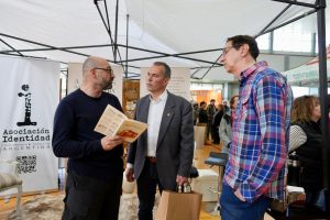 Daniel Álvarez acompañó la apertura de la Feria del Libro en Perito Moreno