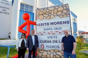 Daniel Álvarez acompañó la apertura de la Feria del Libro en Perito Moreno