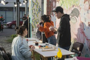 Plaza, mate y música: el Espacio de Juventudes fue escenario de una jornada de encuentro y expresión joven