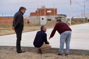 Daniel Álvarez recorrió instituciones y obras en ejecución en Puerto San Julián