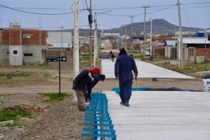 Daniel Álvarez recorrió instituciones y obras en ejecución en Puerto San Julián