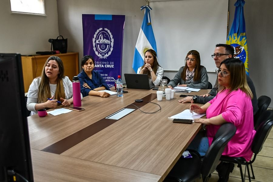 Se realizó capacitación virtual a equipos locales de niñez de Cmte. Luis Piedra Buena