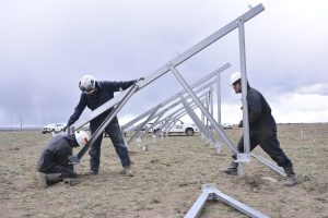 Jaime Álvarez: “Santa Cruz debe prepararse para futuros parques solares y eólicos”