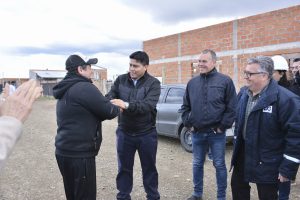 Autoridades Provinciales recorrieron obras de extensión de la red de gas en Barrio 22 de Septiembre
