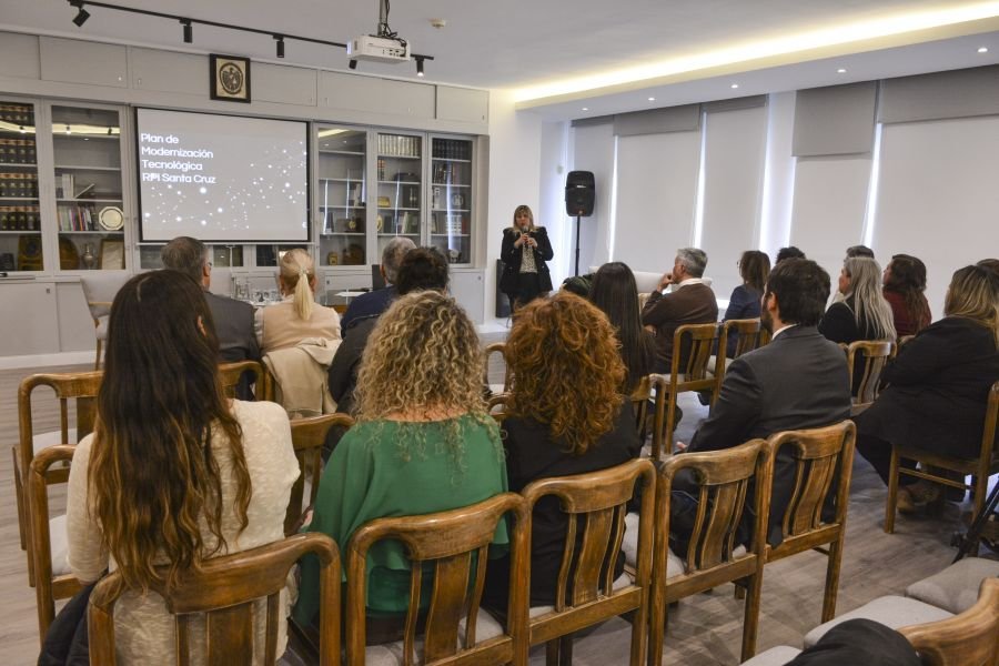 Santa Cruz lanza la "Ventanilla Virtual" para trámites inmobiliarios