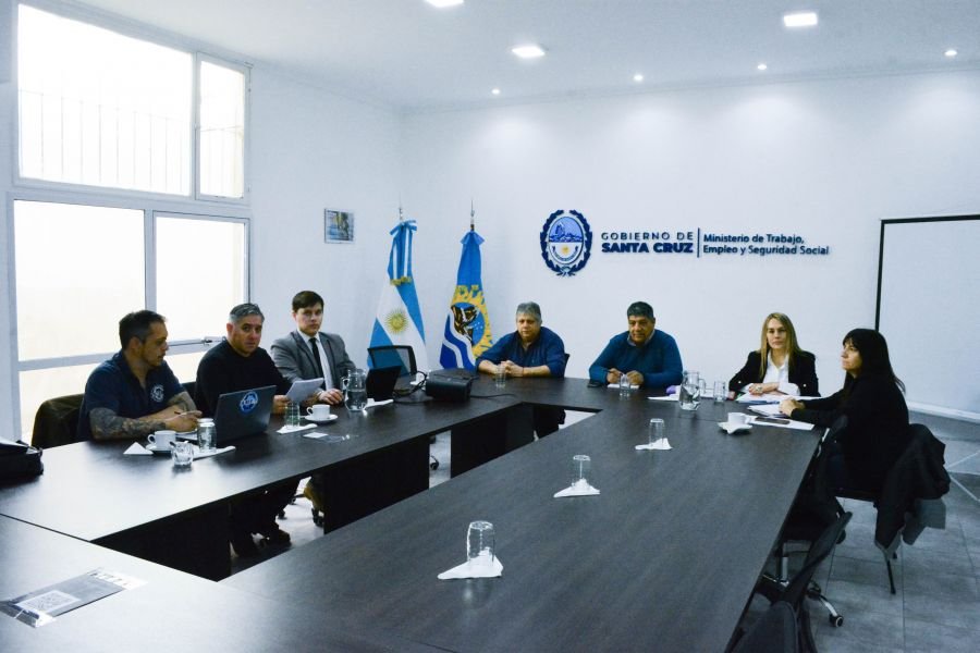 Avanza el diálogo entre Trabajo, Educación y AMET