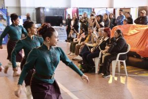 Comenzó la Expo Carreras en Caleta Olivia