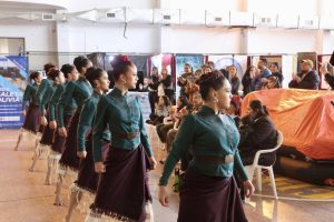 Comenzó la Expo Carreras en Caleta Olivia