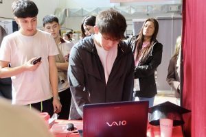 Comenzó la Expo Carreras en Caleta Olivia