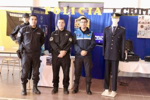 Comenzó la Expo Carreras en Caleta Olivia