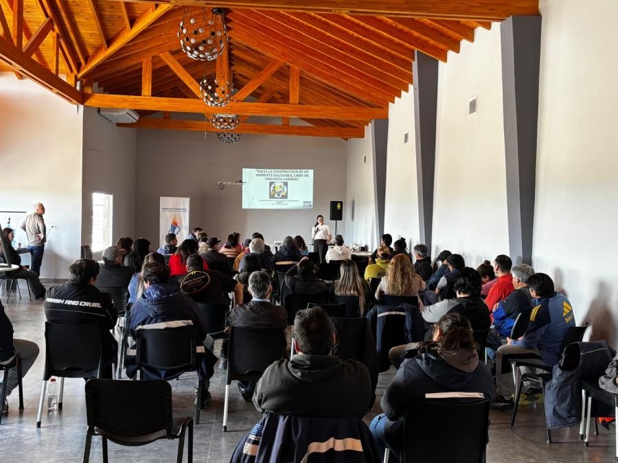 SPSE profundiza su programa de capacitaciones en distritos del norte santacruceño