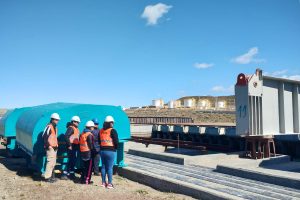 Estudiantes de Biología Marina realizan pasantías en el Puerto Caleta Paula