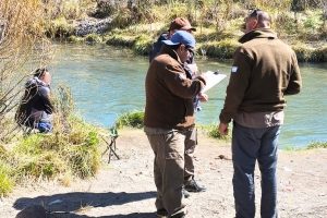 Los Antiguos: Pesca Continental decomisó 60 truchas tras intensos controles