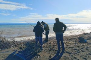 Los Antiguos: Pesca Continental decomisó 60 truchas tras intensos controles