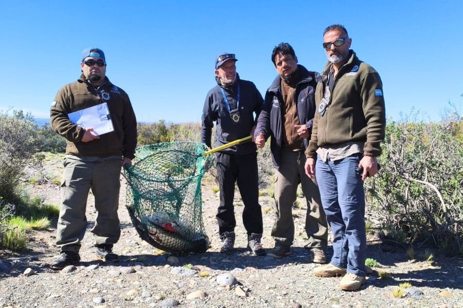 Los Antiguos: Pesca Continental decomisó 60 truchas tras intensos controles