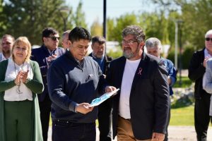 Claudio Vidal en Lago Posadas: destacó la importancia del desarrollo productivo de la localidad