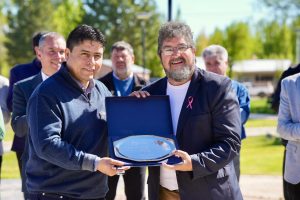 Claudio Vidal en Lago Posadas: destacó la importancia del desarrollo productivo de la localidad