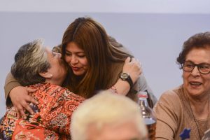 Cena show por el Mes de las Personas Mayores: fue una noche de encuentro, alegría y comunidad