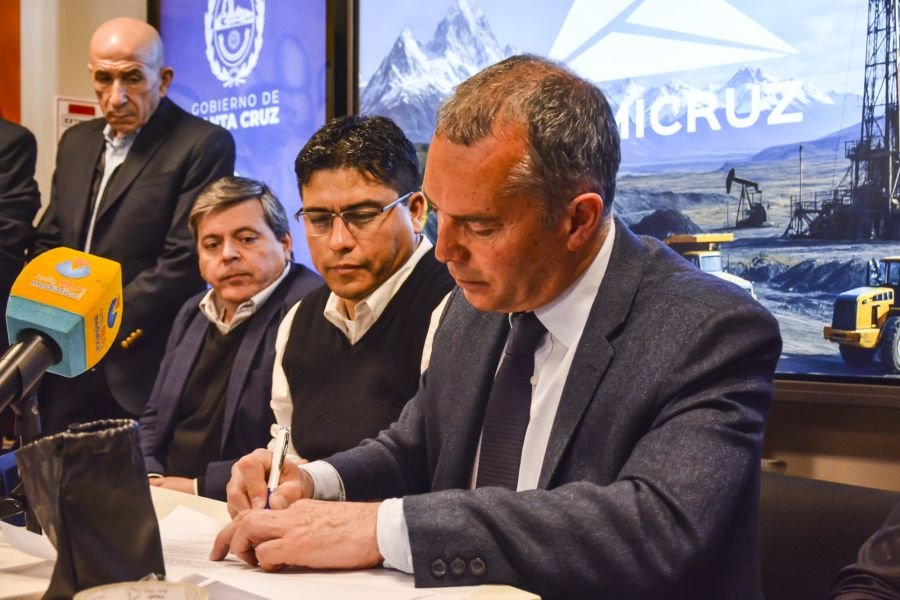 "Paso definitivo hacia la tranquilidad": Santa Cruz inicia la normalización de la actividad hidrocarburífera