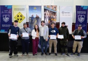 Impacto social e institucional: Culminó la Capacitación de Maquinaria Pesada en Puerto Santa Cruz