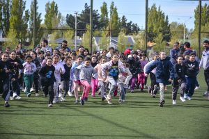 Gran Encuentro de Mini Atletismo Escolar en Río Gallegos
