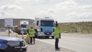 En Ramón Santos: Vidal acompañó la llegada de maquinaria esencial para la nueva etapa en la producción provincial