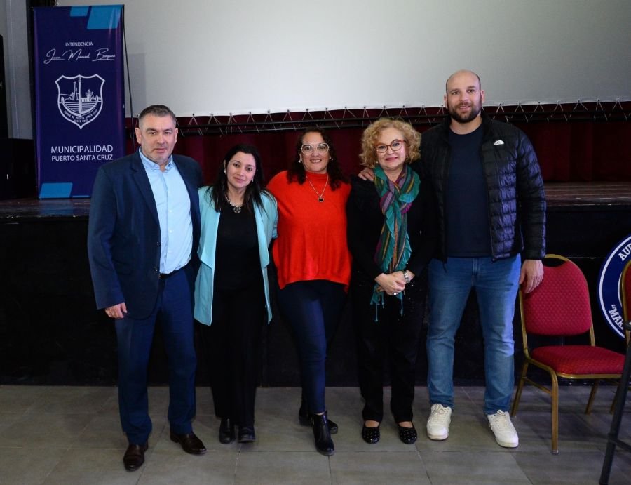 Gobierno capacitó sobre Violencia Intrafamiliar y Prevención del Suicidio