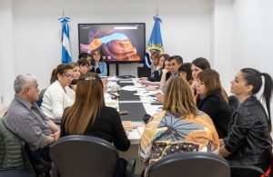 Avanza el trabajo conjunto para fortalecer la gestión educativa en Santa Cruz