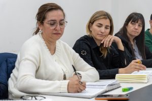 Avanza el trabajo conjunto para fortalecer la gestión educativa en Santa Cruz