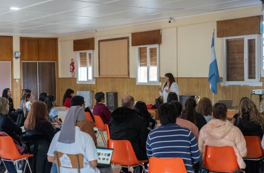 Educación llevó adelante taller con estrategias tendientes a potenciar los equipos docentes