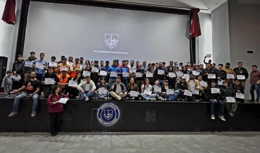 Puerto Santa Cruz: La participación en la Capacitación en Operación de maquinaria Pesada superó las expectativas