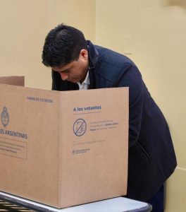 Vidal: “Votar es parte de la democracia que tanto nos costó obtener”