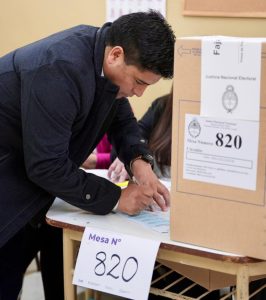 Vidal: “Votar es parte de la democracia que tanto nos costó obtener”