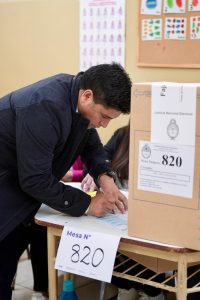 Vidal: “Votar es parte de la democracia que tanto nos costó obtener”