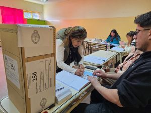 Rasgido resaltó el valor de la democracia y la transparencia de la jornada electoral