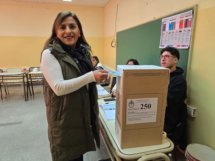 Rasgido resaltó el valor de la democracia y la transparencia de la jornada electoral